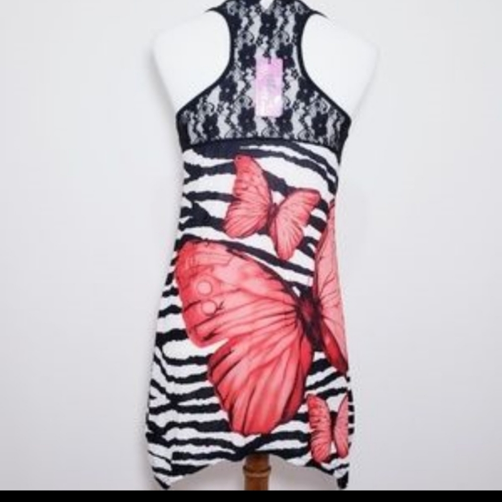 Ace Fashion NEW! racer back red butterfly/animal print top 🤍LARGE